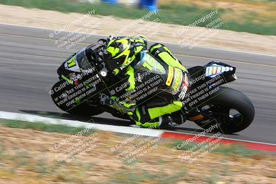 media/Apr-30-2023-CRA (Sun) [[020fcf5d43]]/Race 11-600 Expert Superbike/